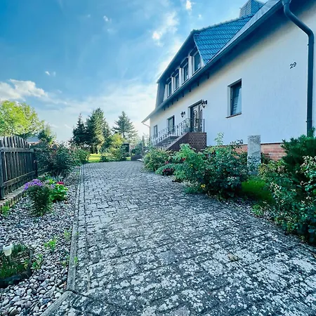 Kleines Ferienzimmer Uckermark Апартаменты *